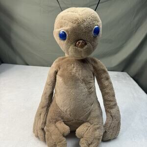 Vintage 1982 SHOWTIME Kamar 16" E.T. Extra Terrestrial Plush Stuffed Animal Doll